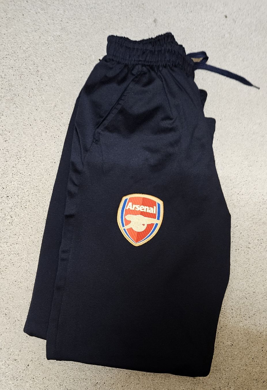 Pantaloni: Arsenal Trainerhosen – Nuovo (secondo la descrizione) da Jona venduto da san_f7pf