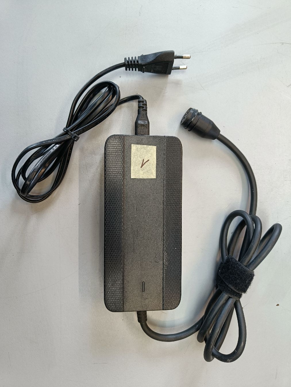 Caricabatterie: Ladegerät Lithium Ebike  – Usato da Linden venduto da minisina1997