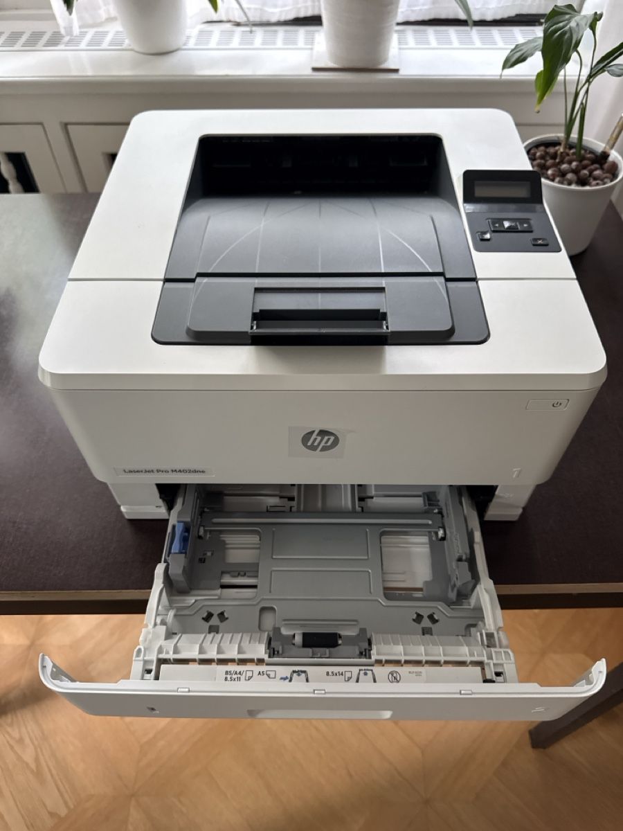 Hewlett Packard Stampanti: Laserjet Pro M402dne – Usato da Zürich venduto da Glila 1