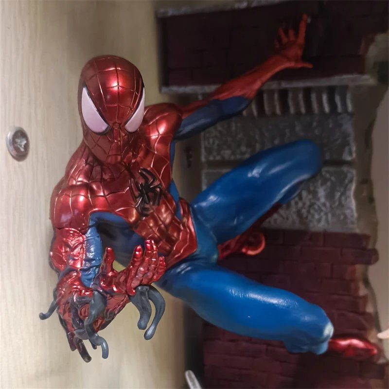 Marvel Statuette: Marvel SpiderMan vs. Venom Figure – Nuovo (secondo la descrizione) da Glattbrugg venduto da har_jgc7 2