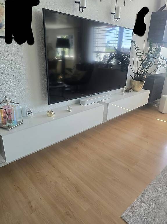 Mobili TV: Wohnwand Freihängend  – Usato da Rudolfstetten venduto da mmsj4 3