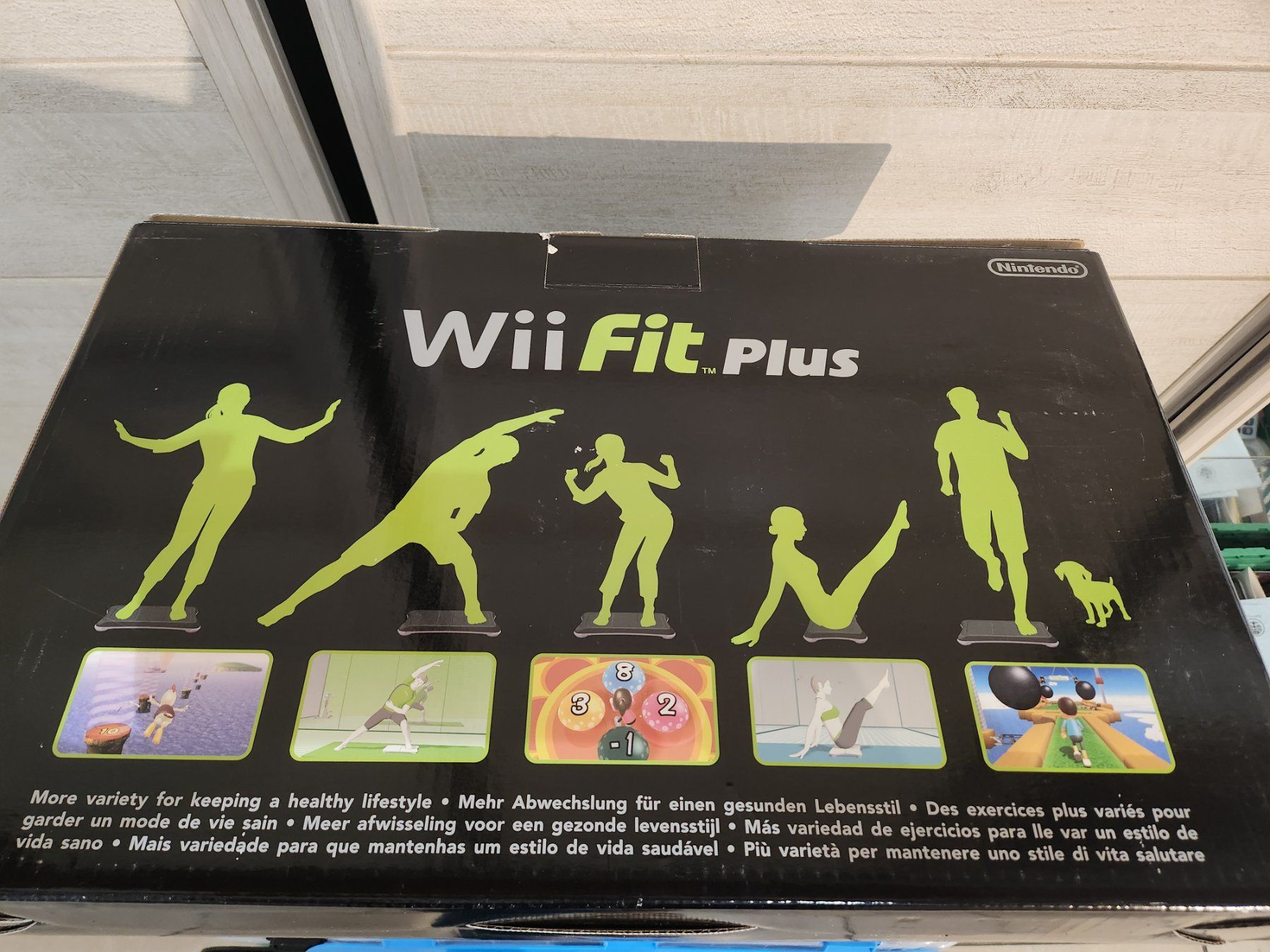 Nintendo Konsolen: Wii Fit Plus + Balance Board noire – Neu und originalverpackt aus Thônex von  1