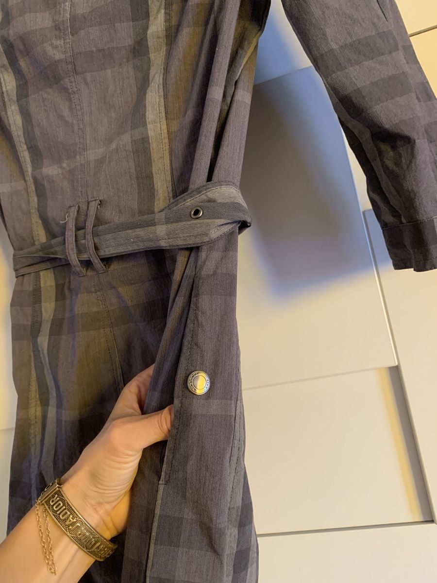 Vestiti: Burberry Kleid – Usato da Zürich venduto da Nikuska32 2