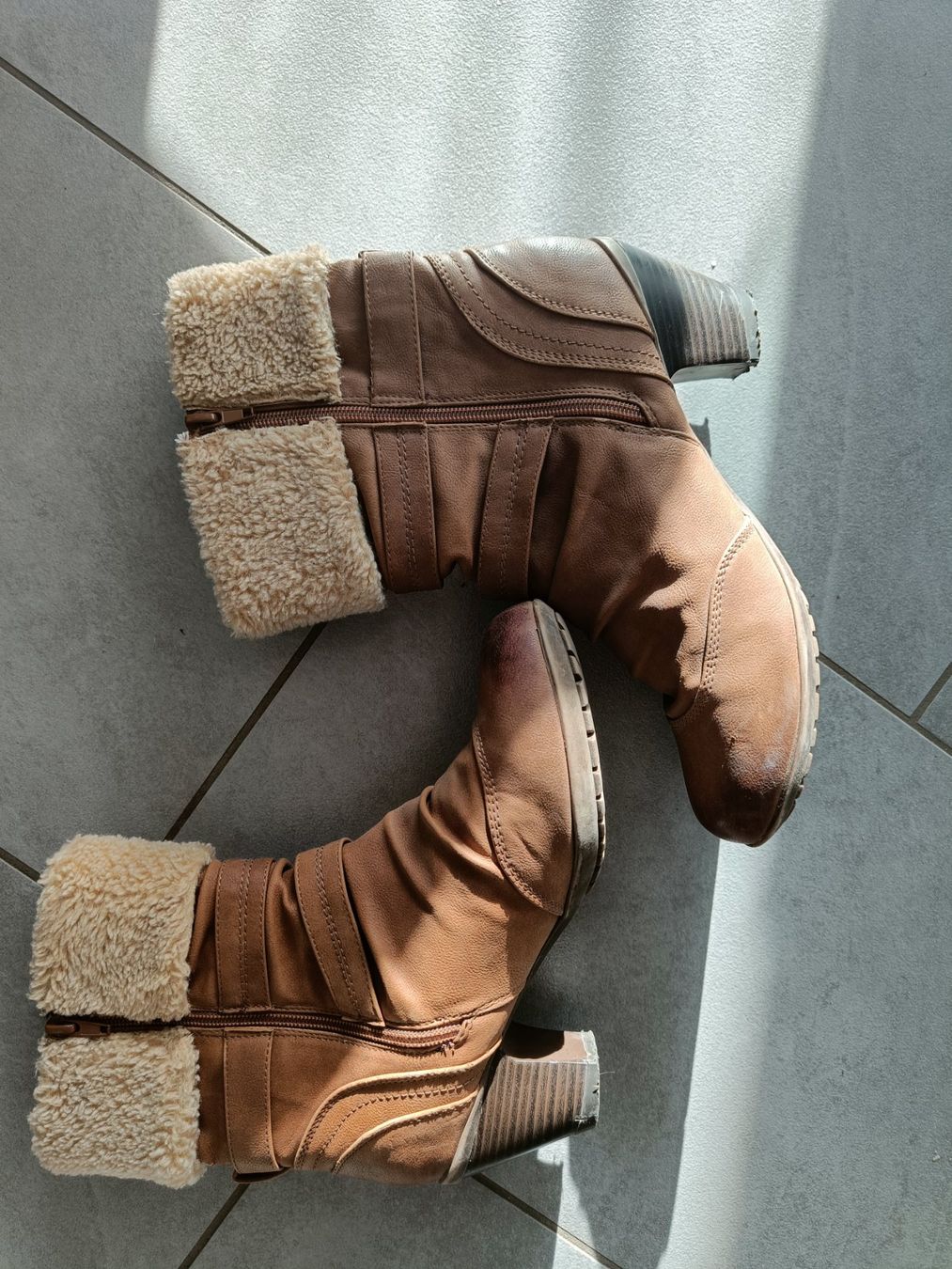 Scarpe da donna: Stiefeletten – Usato da Jaberg venduto da urig17. 5