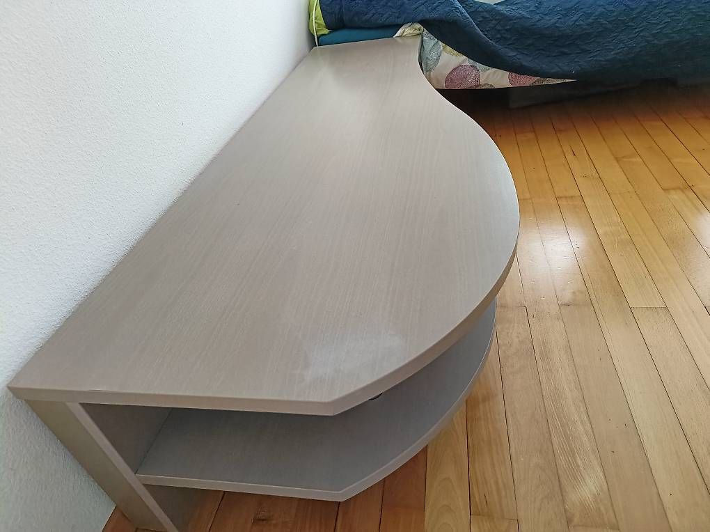 Mobili TV: TV-Möbel / Lowboard grau, geschwungen – Usato da Luzern venduto da fri_m2c7 2