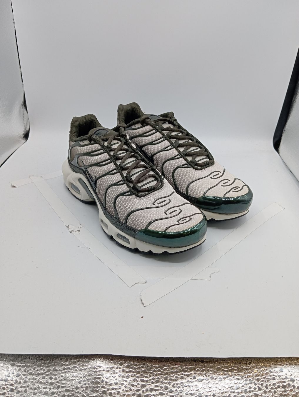 Nike Chaussures hommes: Nike Air Max Plus (EU40) – Neuf avec emballage d'origine à Schaffhausen par outlez 1