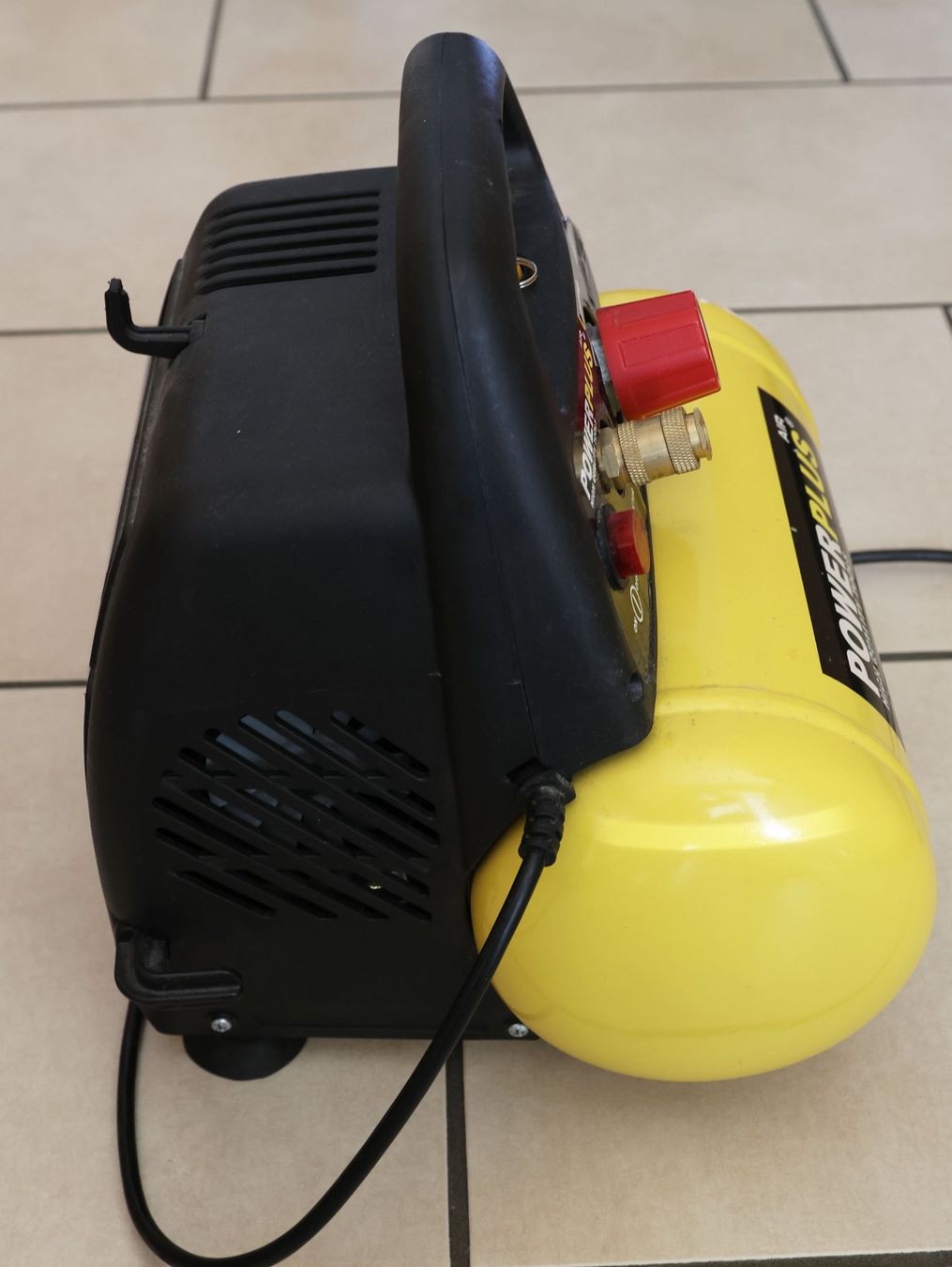 Compresseurs: Kompressor PowerPlus 180l/min – D'occasion à Frick par TOMAPO 3