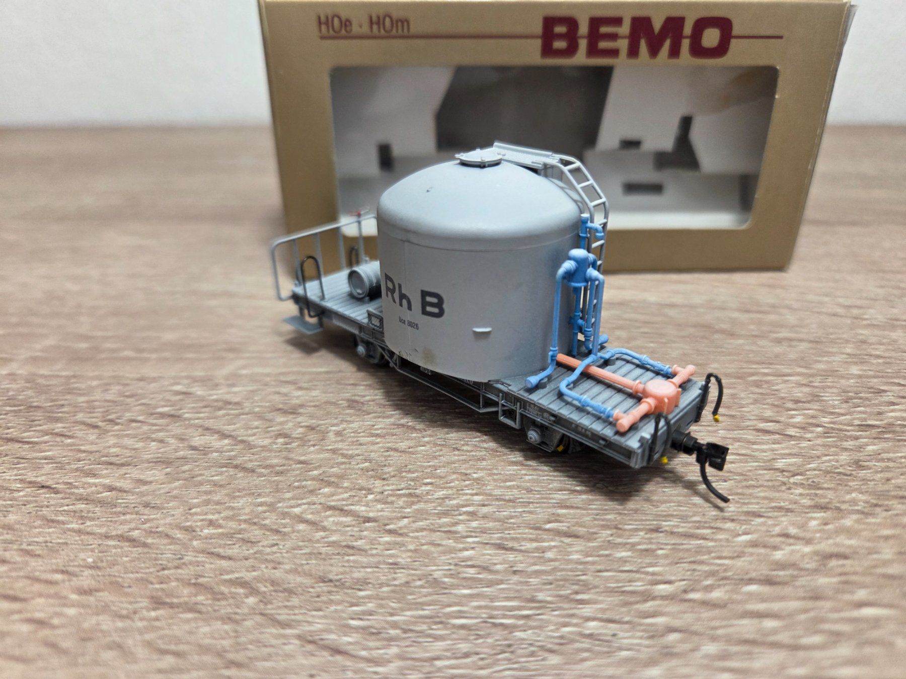 Bemo Modelleisenbahnen: Bemo 7459.100 Zementtransportwagen RhB H0m – Gebraucht aus St-Aubin-Sauges von Lo_Go 3