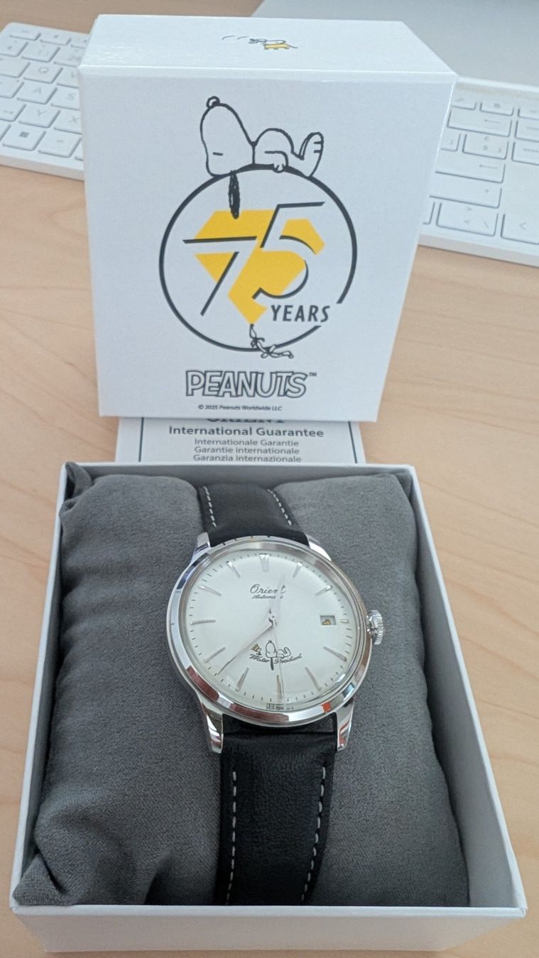 Orient Orologi: Orient Bambino 38mm - Édition limitée Peanuts RA-AC0M16S – Nuovo e nell'imballaggio originale da St-Cergue venduto da Stekuff 6