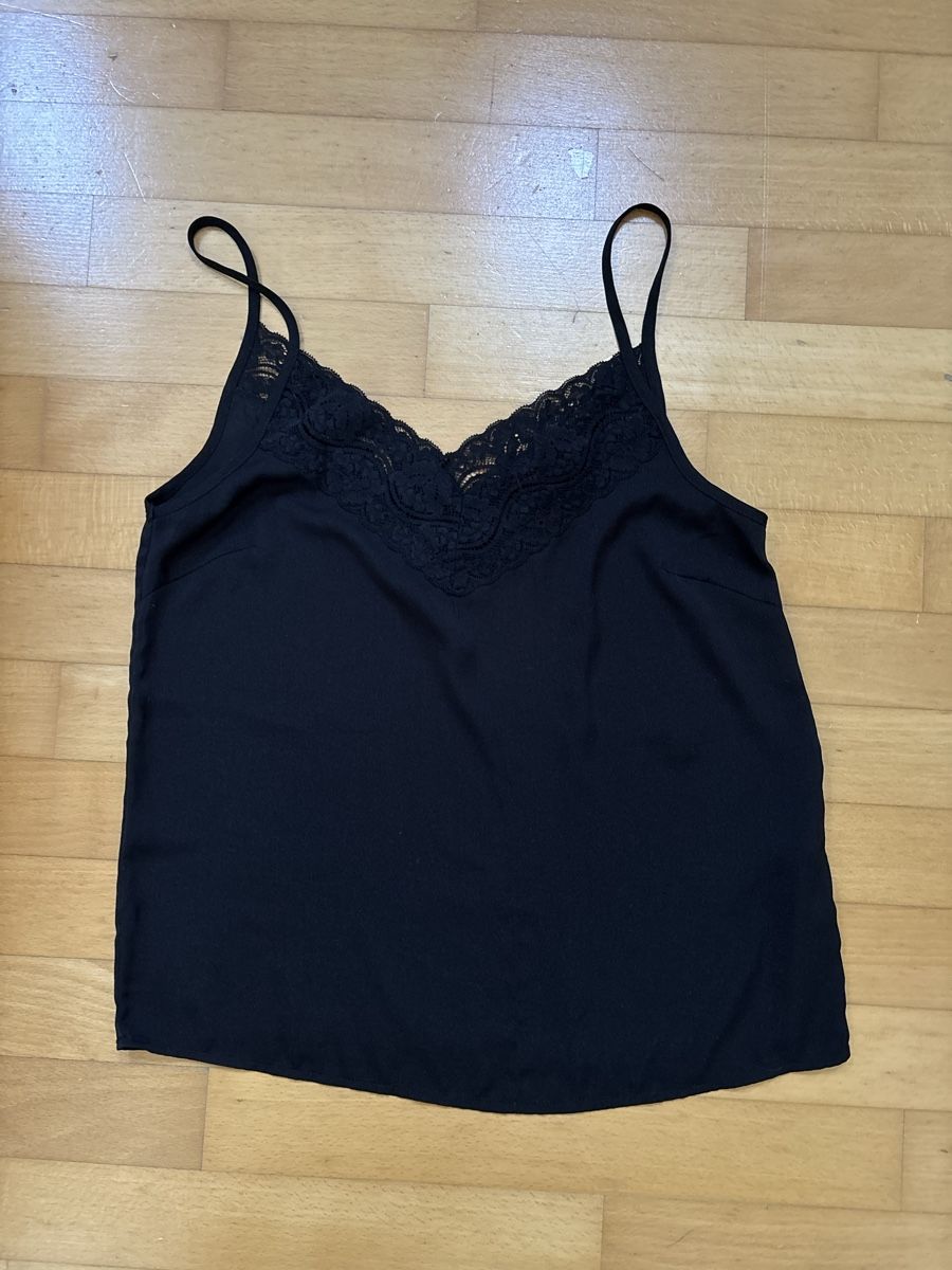Vero Moda Top: Schönes schwarzes Top mit Spitze, Grösse M – Nuovo (secondo la descrizione) da Ehrendingen venduto da can_n7gv 3
