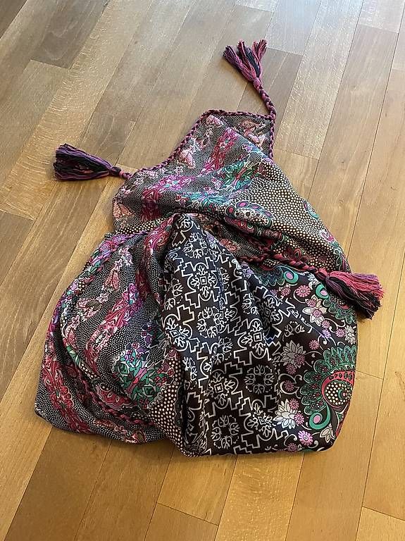 Foulards, Tücher & Schals: Codello Seidenschal – Gebraucht aus Meisterschwanden von xX3000Xx 3