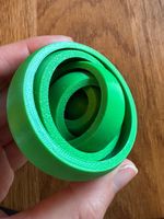 3D-gedrucktes Fidget-Toy mit rotierenden Ringen und Innenbal