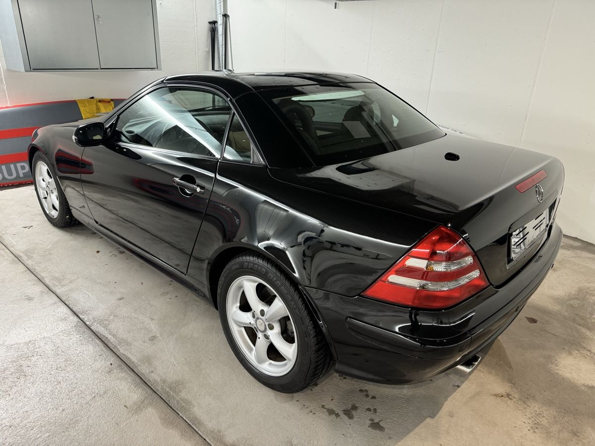 Mercedes-Benz Automobili: Mercedes slk320 2004 – Usato da Küsnacht ZH venduto da Conan11 1