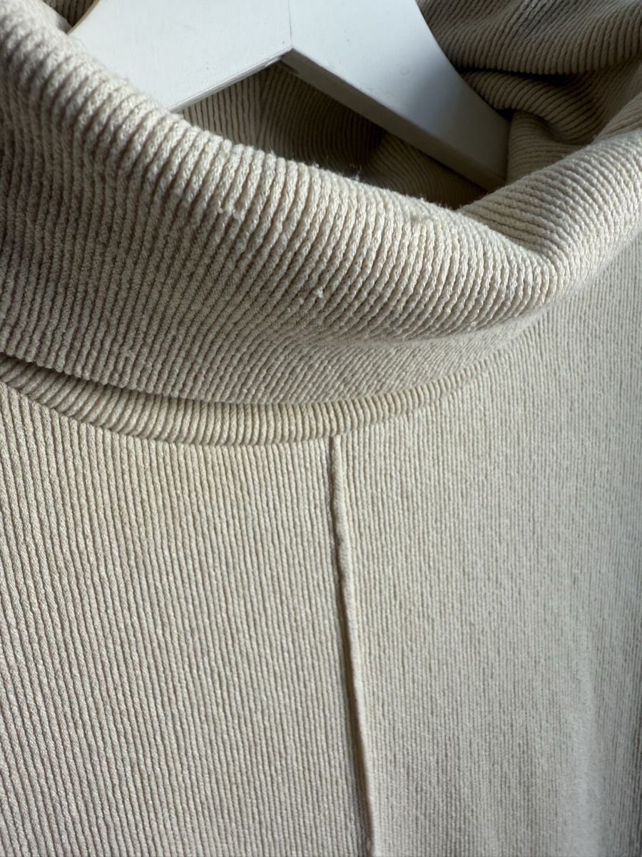 Pulls & Sweat-shirts: Pull beige clair col roulé Amisu, t.L – D'occasion à Tavannes par Thriftshop 5