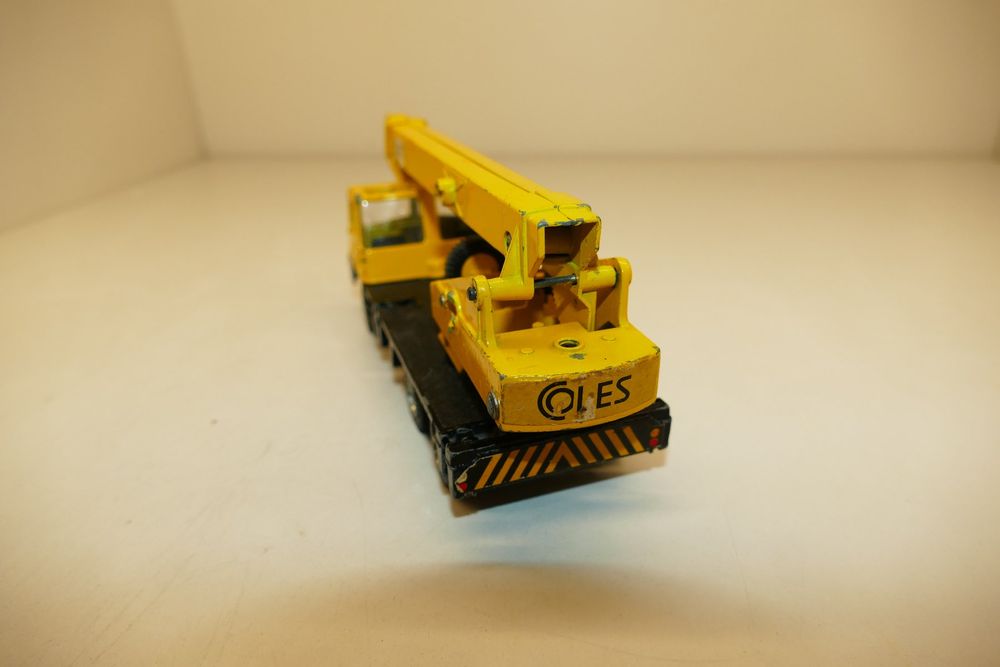 Dink toys england camion grue  coles hydra truck réf 150T