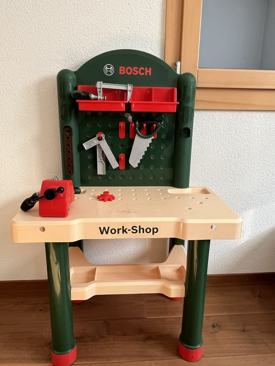 Spielzeuge: Werkbank – Gebraucht aus Mosnang von YvonneBr87