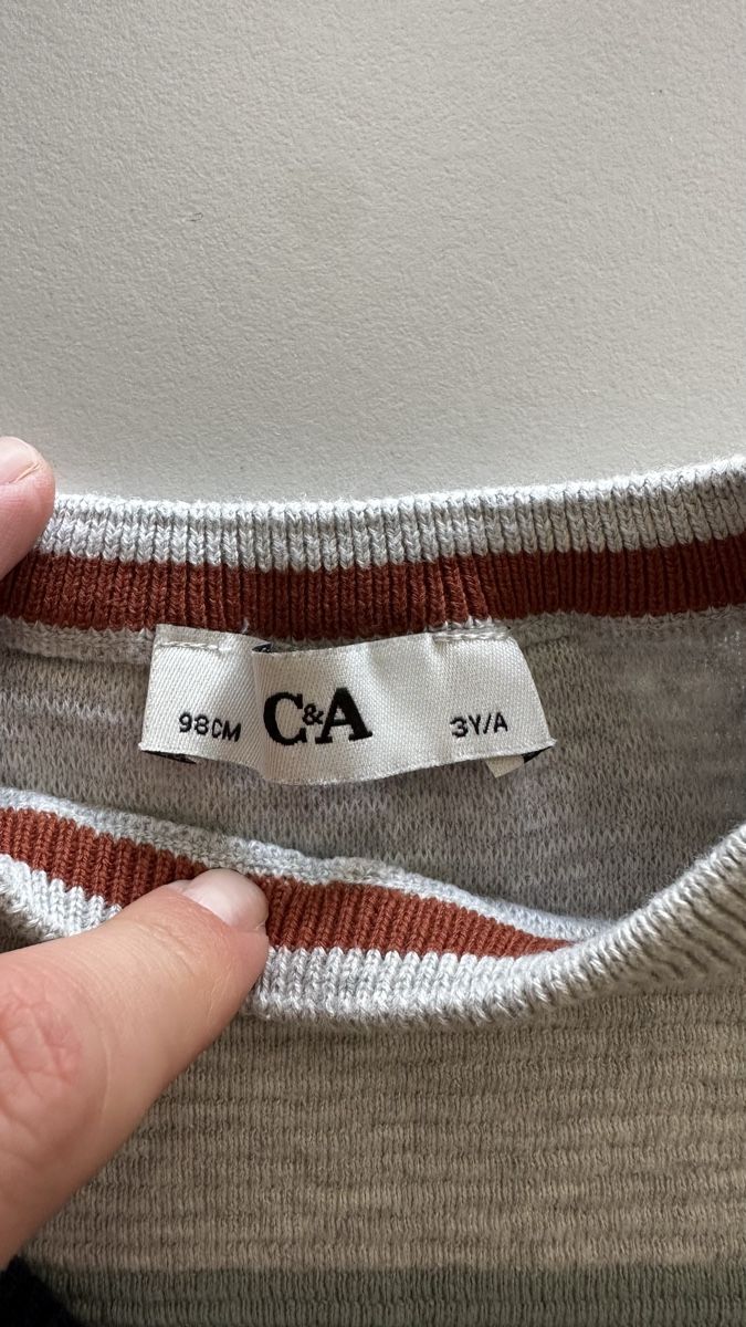 C&A Pullover & Sweatshirts: C&A Pullover Grösse 98cm – Gebraucht aus Zürich von KrisZH 1