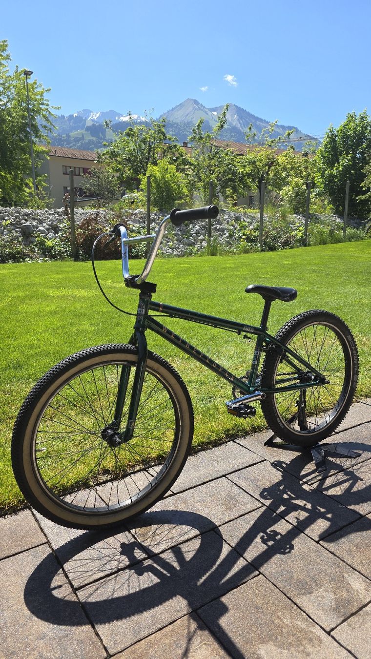 Vélos: Bmx we the people 24 – D'occasion à Villars-sous-Mont par PPacheco