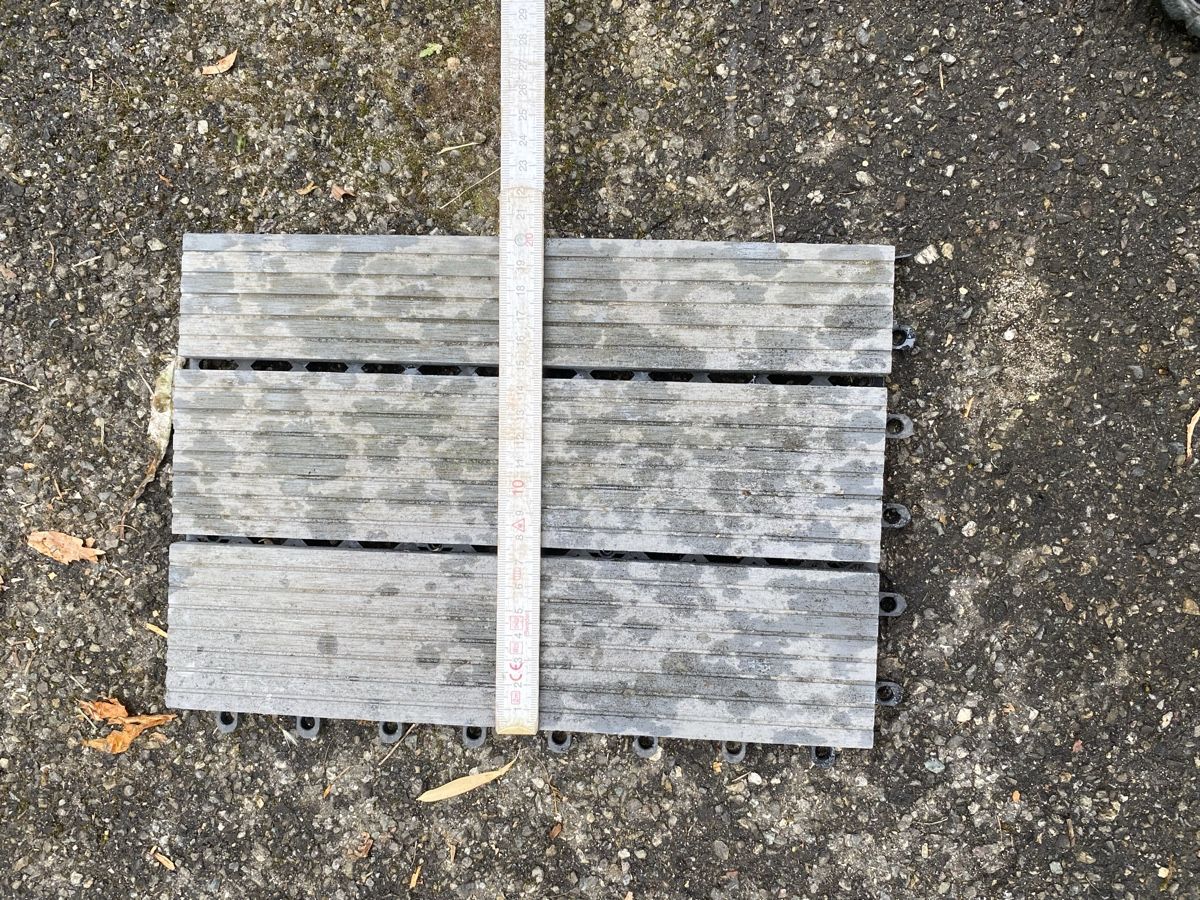 Rivestimenti per pavimenti: Mood Klickfliese HPC Solid Dark Grey | 30 × 30 cm | 120 Stk  – Usato da Würenlingen venduto da rs4rs4 1