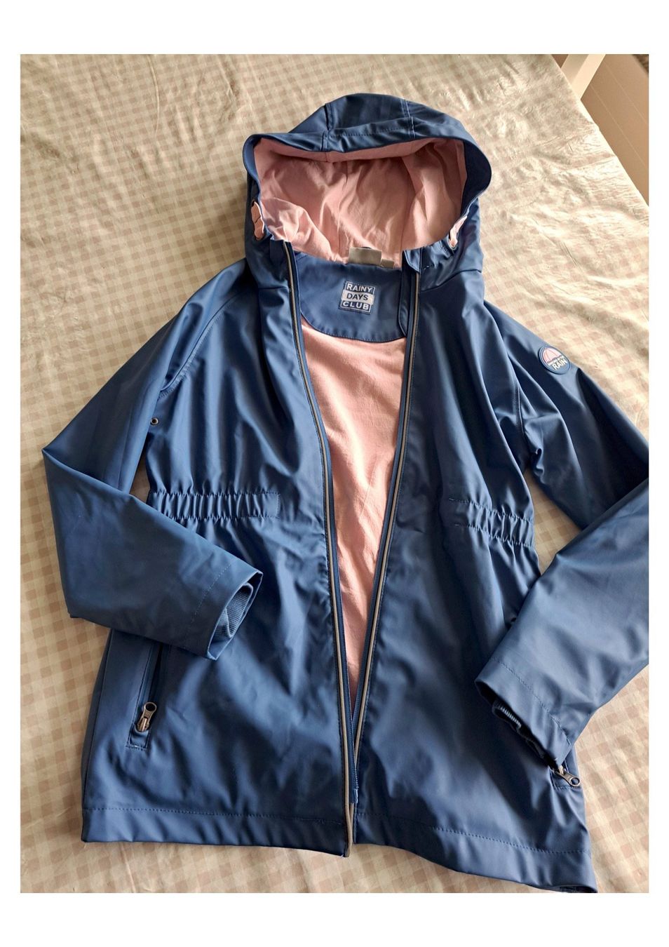 Jacken & Mäntel: Regenjacke, Gr. 146/152 – Gebraucht aus Reinach BL von osita1