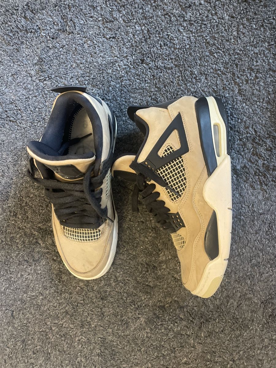 Scarpe da uomo: Nike Air Jordan 4 Retro Fossil – Nuovo (secondo la descrizione) da Adliswil venduto da mei_f5ps