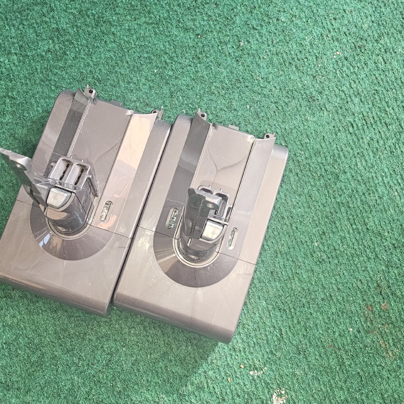 Batterie: Dyosn v8 batterie  – Difettoso da Plan les ouates venduto da Braun_charly 1