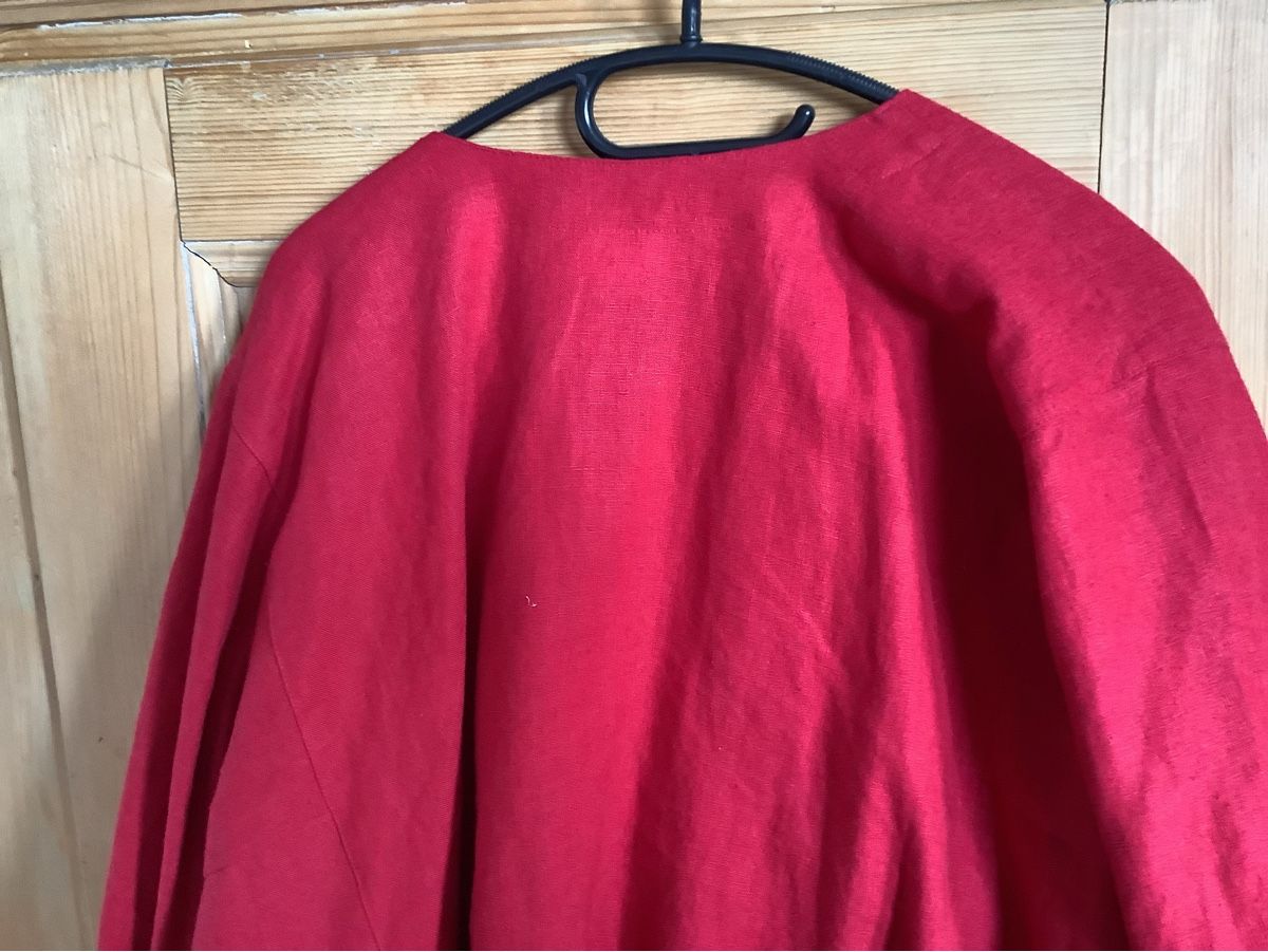Giacche: Zweiteilig rote Leinenjacke mit Top – Usato da Buch SH venduto da bri_hpp2 1
