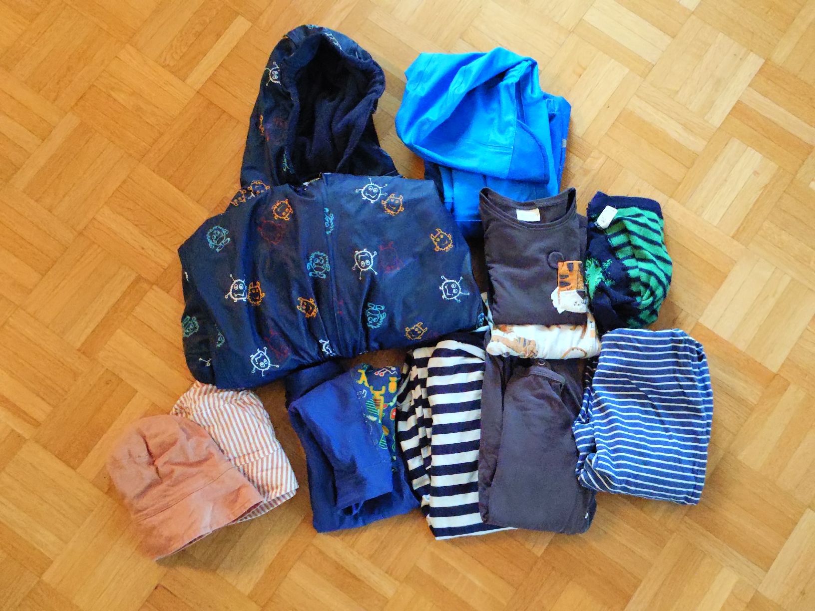 Lotti & Set di vestiti: Kleiderpaket 86 – Usato da winterthur venduto da lukasscherrer