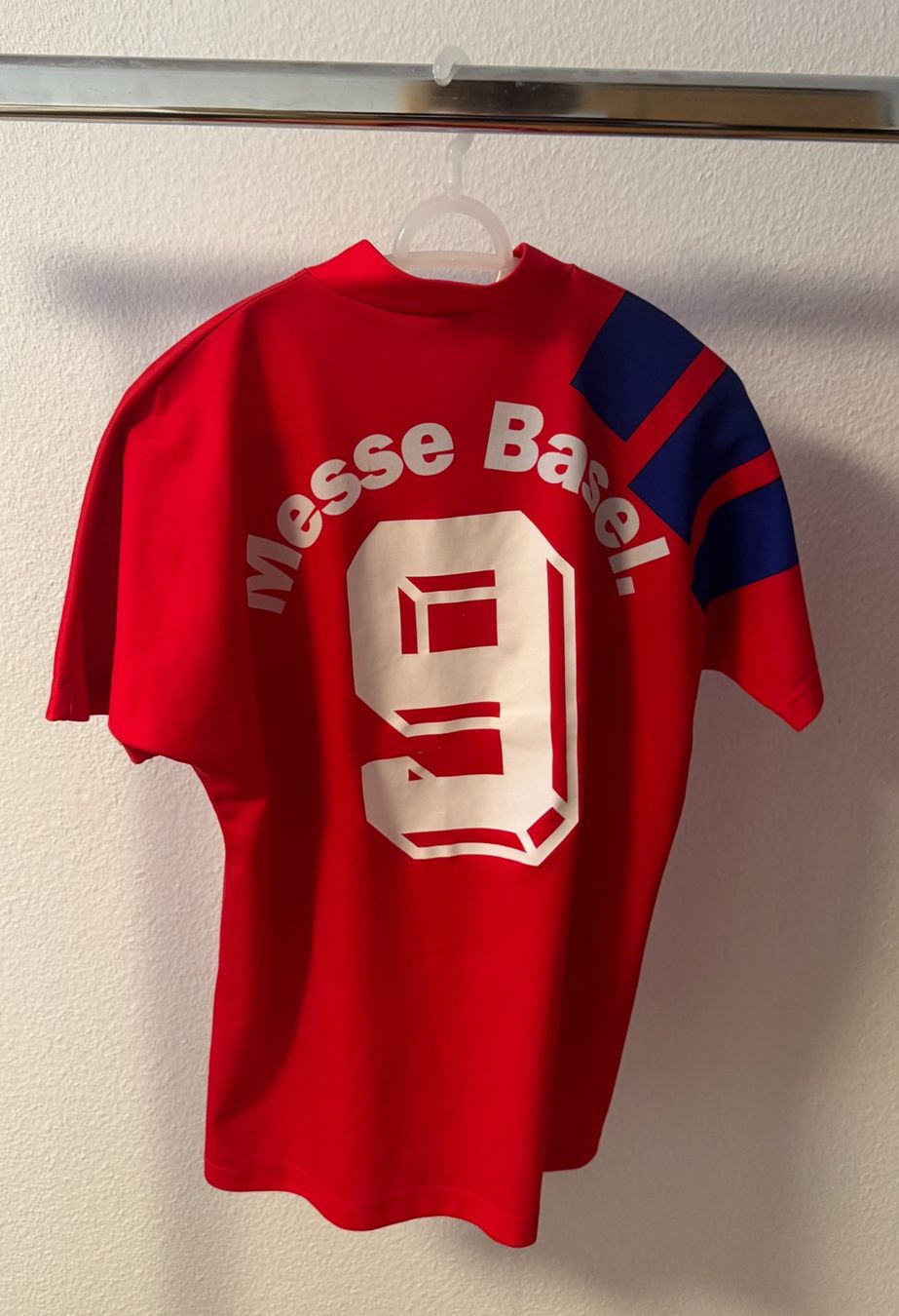 Adidas Canottiere & Pantaloni: FC Basel Retro Trikot Adidas #9 Grösse S – Usato da Birsfelden venduto da Vossi2 1
