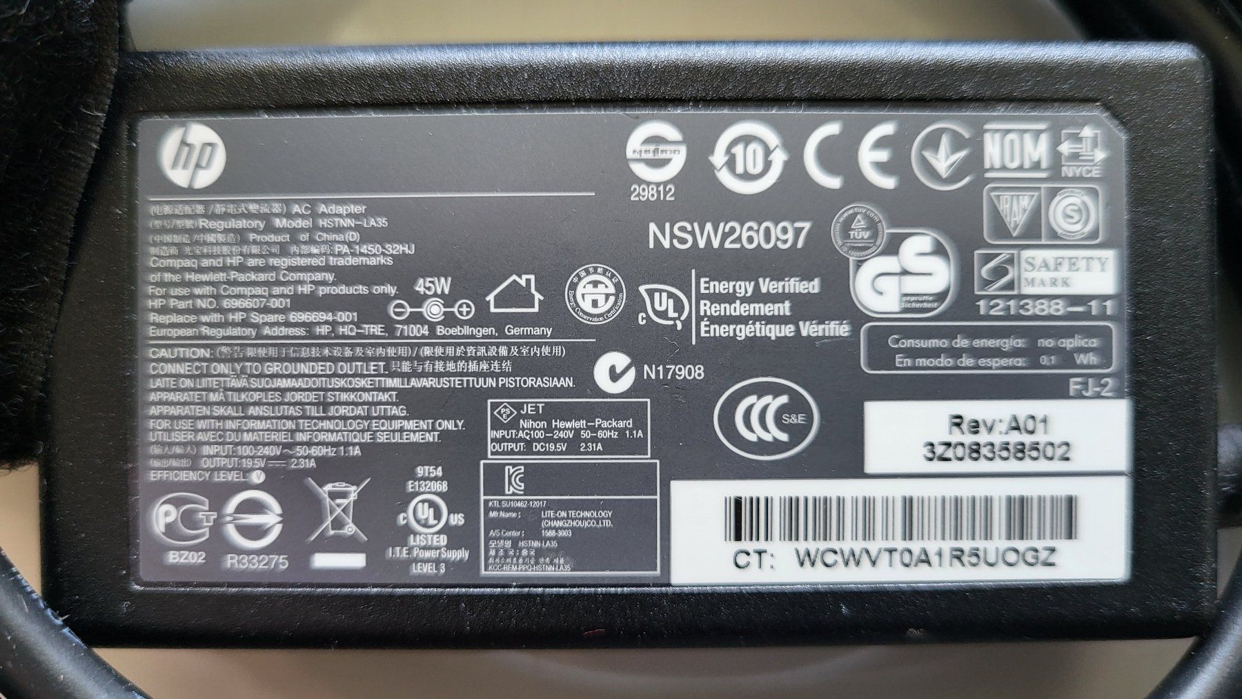 Hewlett Packard Caricabatterie: HP HEWLETT PACKARD Notebook-Netzteil 45W 19.5V 2.31A – Usato da Schindellegi venduto da Peter8834 2