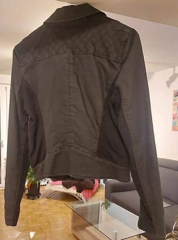 Jacken: Jacke - Forever New – Gebraucht aus Allschwil von rajmahal 2