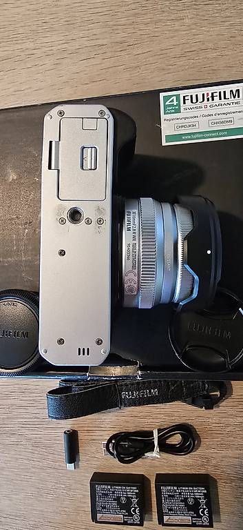 Fujifilm Fotocamera: Fujifilm X-E4 kit avec XF 16mm – Usato da Villars-sur-Glâne venduto da Zoyah 4