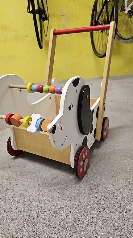 Giocattoli: Lauflernwagen Hund – Usato da Fällanden venduto da worldnomad