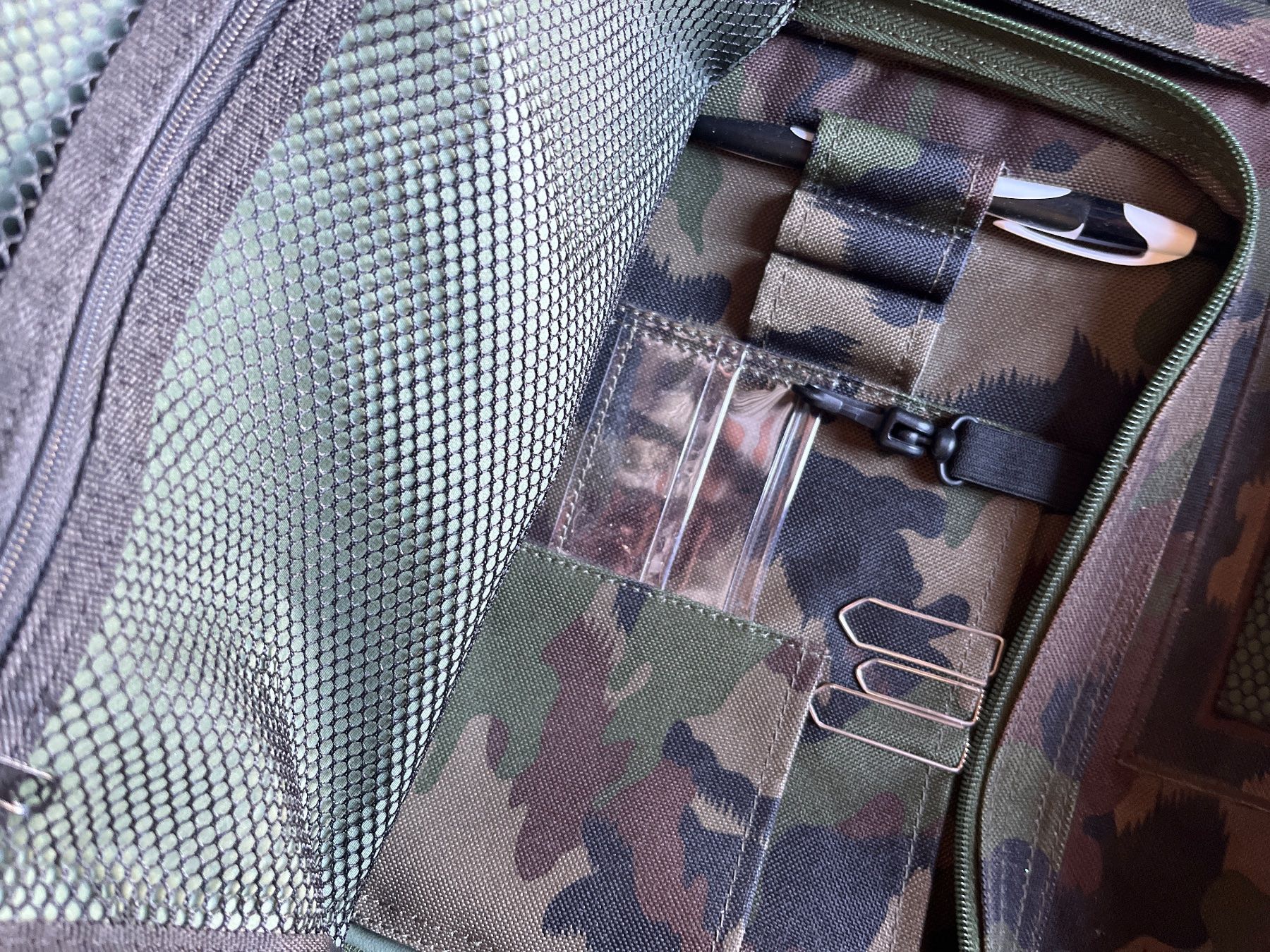 Sacs: Tasche Tarnmuster mit Schultergurt – D'occasion à Obergerlafingen par fredd_y 1