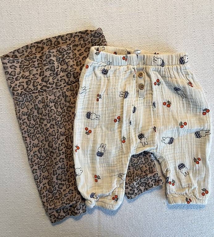 Pantaloni: 2 Baby Hosen – Usato da Zürich venduto da XB86