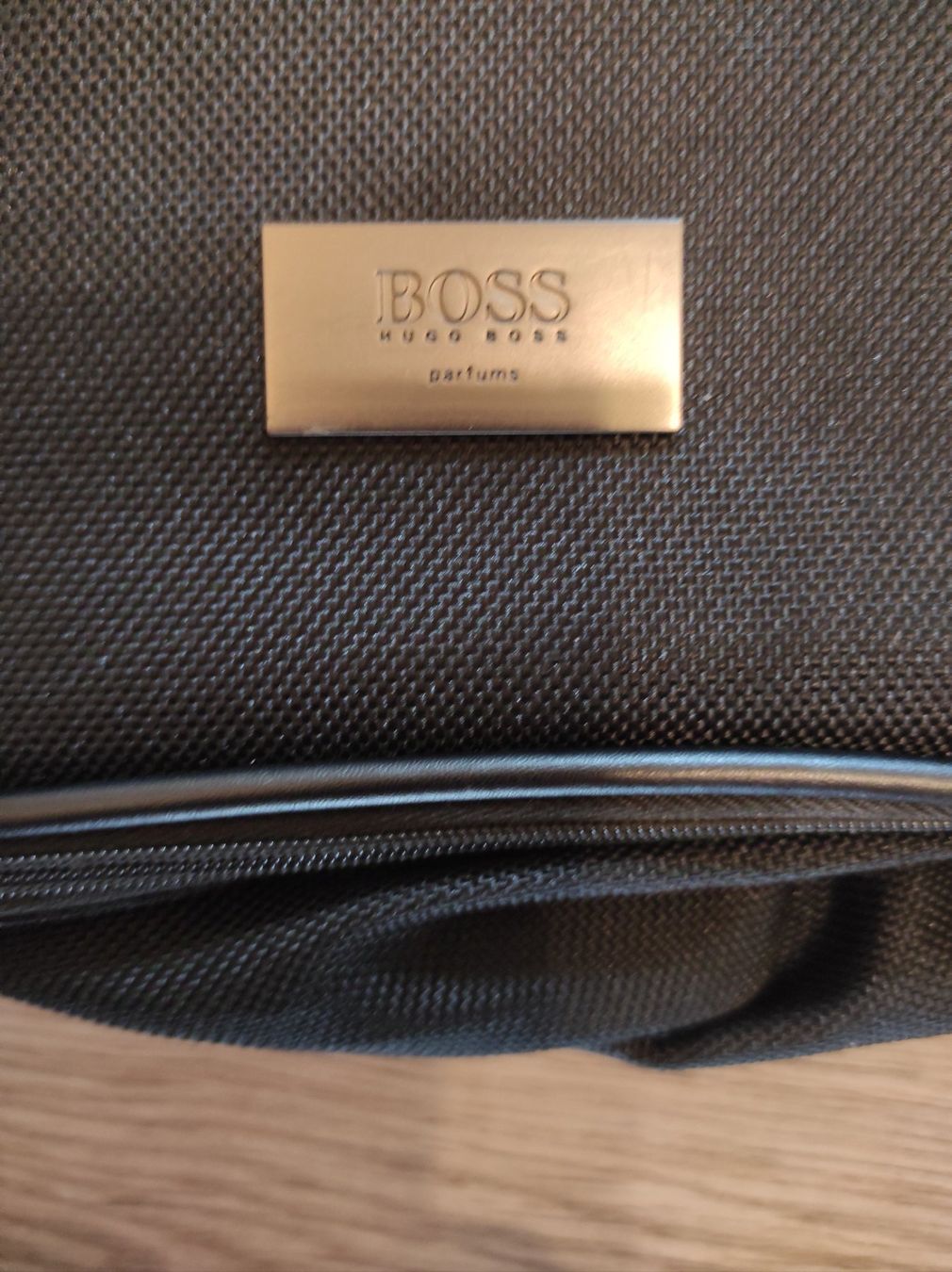 Taschen: Trousse Hugo Boss – Gebraucht aus Renens VD von cla_7zv5 1