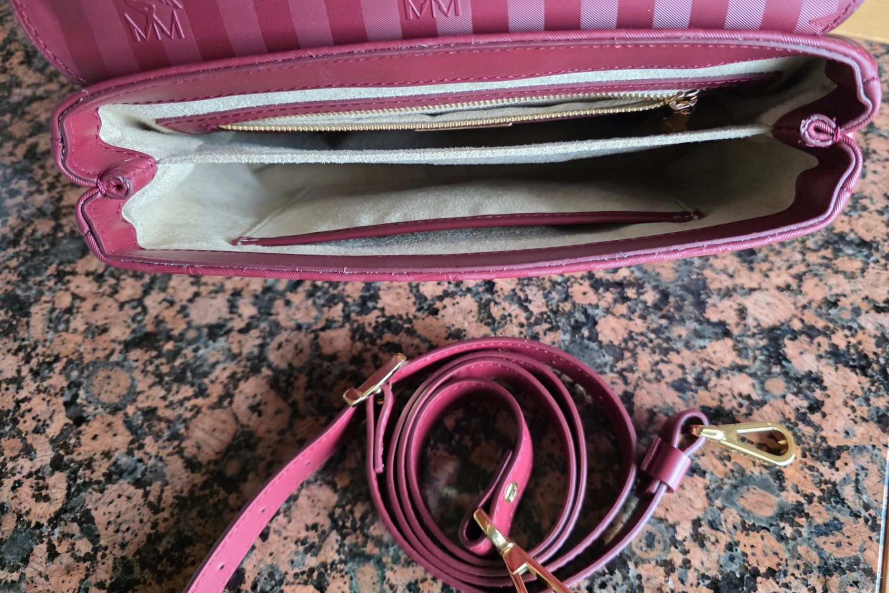 Maison Mollerus Borse da donna: Maison Mollerus Marly antik rot und gold – Nuovo e nell'imballaggio originale da Bennau venduto da Fortunata 4