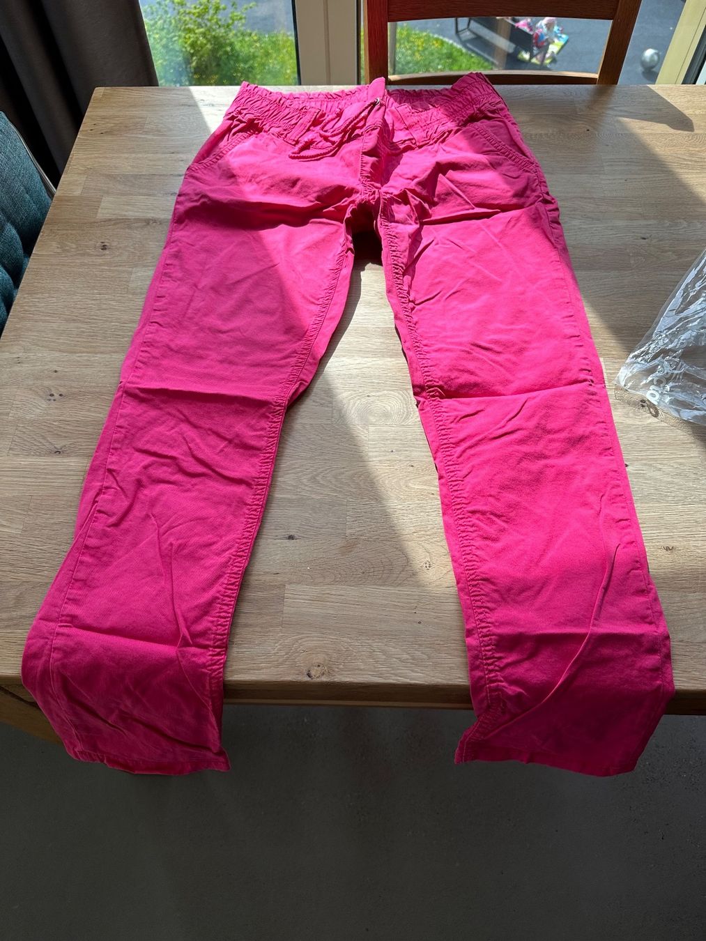 Esprit Pantaloni: Coole Schwangerschaftshose – Usato da Luzern venduto da nad_nf8f