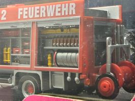 Schuco 344 6504 __ Mercedes-Benz Actros Feuerwehr _ OVP 1:72