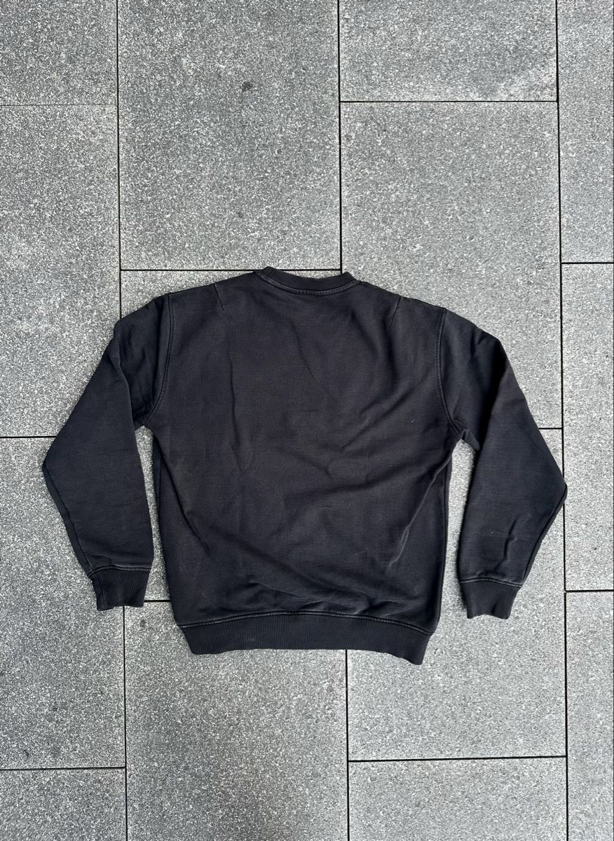 Maglioni & Felpe: AMI Pullover schwarz Grösse M guter Zustand – Nuovo (secondo la descrizione) da Schwanden GL venduto da bil_2n28 2