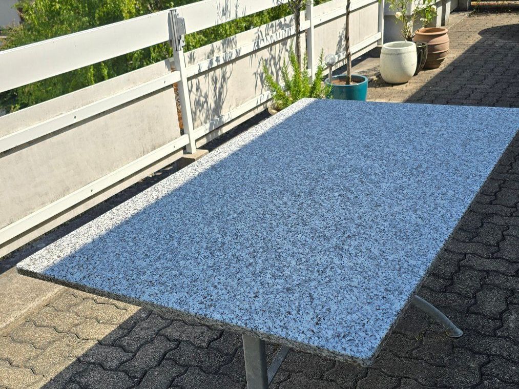 Tavoli: Gartentisch – Usato da Thalwil venduto da ed71 1