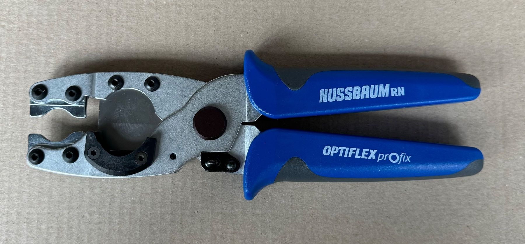 Tutti gli attrezzi: Pex-Rohr Schere Nussbaum – Nuovo (secondo la descrizione) da Niedergösgen venduto da elromano74