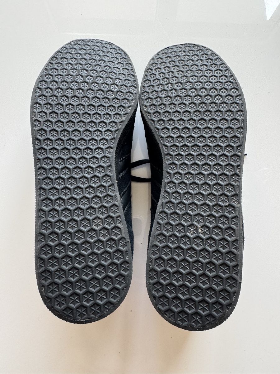Adidas Scarpe da donna: Adidas neuves noires – Nuovo (secondo la descrizione) da Carouge GE venduto da ely_2jtg 3