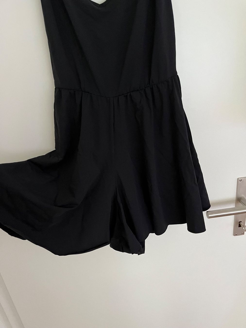 Zara Tute: Kurzer Overall – Usato da Fislisbach venduto da den_dzl9 1