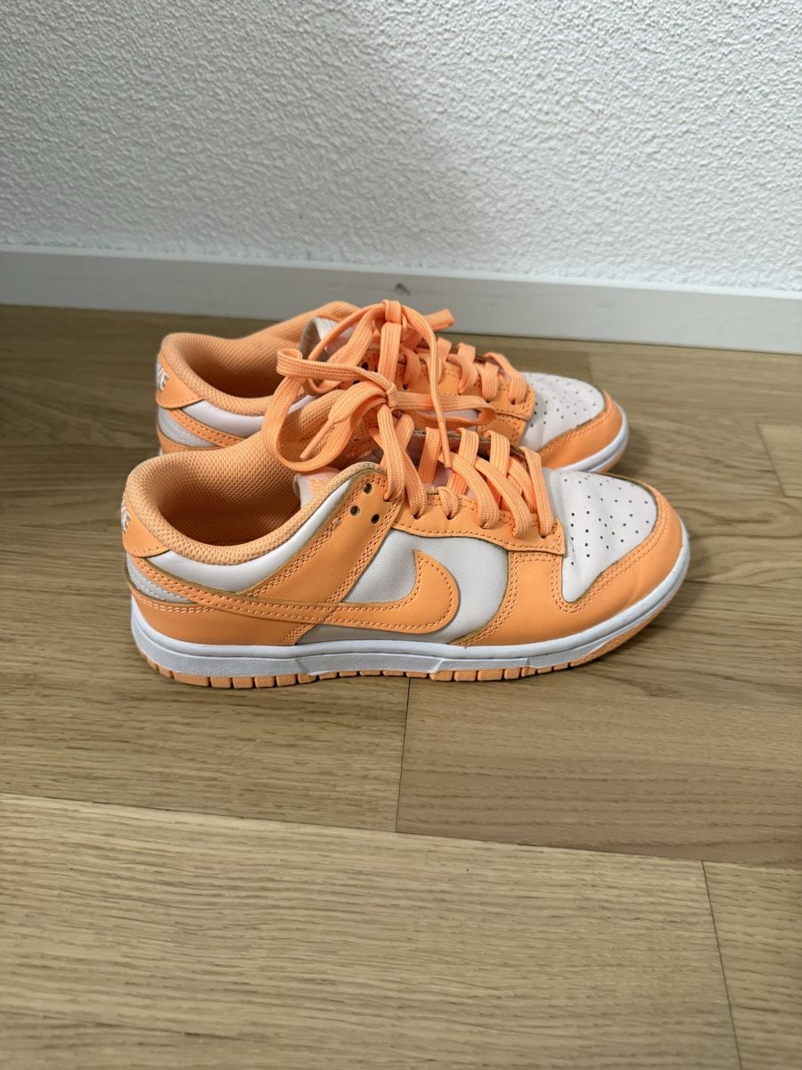 Nike Scarpe da donna: Dunk Peach Cream – Usato da Grosswangen venduto da mir_m556