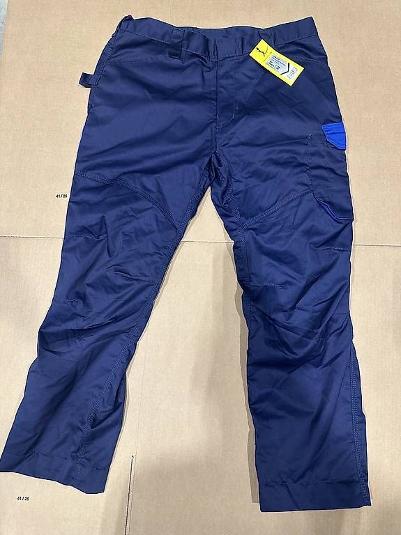 Hosen: Neu: Arbeitshosen Gr. 56 – Neu und originalverpackt aus Oberhasli von alexandrawuerzburger 1