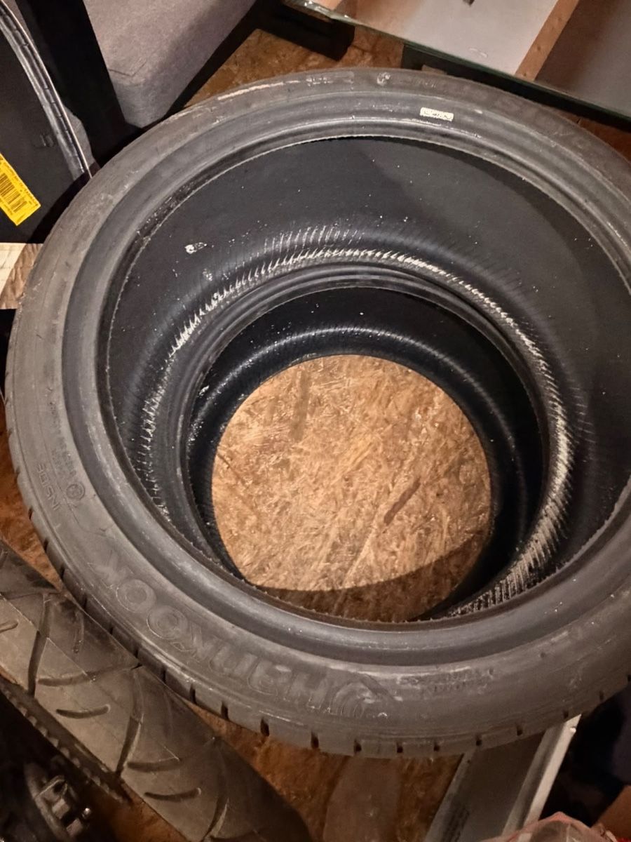 Pneus & Kompletträder: 2x Hankook Sommerreifen Runflat – Neu (gemäss Beschreibung) aus Seewen SZ von Geeorg