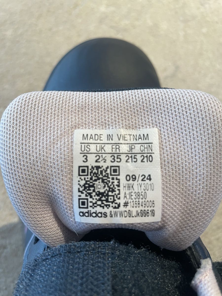 Adidas Scarpe per ragazze: Adidas Sneaker – Usato da Heiligenschwendi venduto da Mike73 5