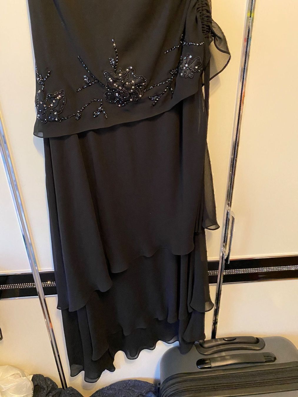 Robes: Abend Kleid mit stola gr38 – D'occasion à Pfungen par Outlet64 1