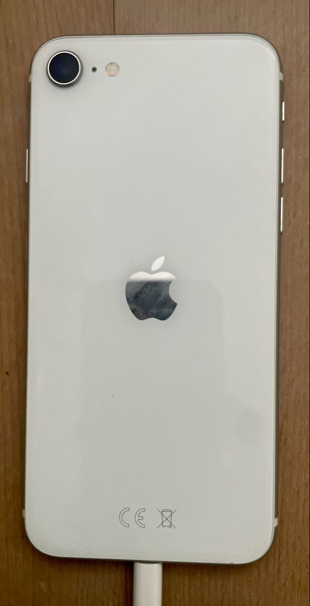 Apple Portables: IPhone SE 3.Generation  – D'occasion à Wila par Lilli.Fee 2